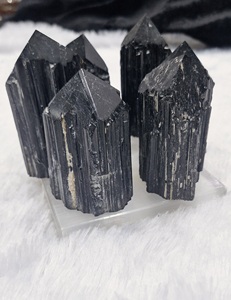 Tourmaline noire naturelle, cristal de guérison, pointe de tourmaline noire brute à facettes, Reiki Vastu, tourmaline noire sur pied - Product Image 1