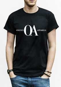 เสื้อยืดคอกลมแขนสั้นสีดำสำหรับผู้ชาย ทรงปกติ สวมใส่สบาย ระบายอากาศได้ดี - Product Image 1