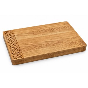 Planche à découper en chêne de Slavonie avec bordure pletrée |   Planche de cuisine en bois artisanale en gros - Product Image 1
