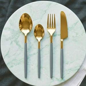 Juego de Cubiertos con Recubrimiento PVD Dorado, con Mangos Forjados, Diseño Moderno, Apto para Lavavajillas, Cuchara, Tenedor, Cuchillo, Juego de Cubiertos de 4 Piezas - Product Image 3