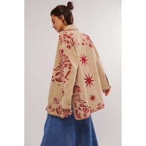 Chaqueta de Ante Tejida a Mano Aluna Ecológica con Bordado Clásico y Atrevido, Estilo Herencia, Ajuste Relajado hasta la Mitad del Muslo - Product Image 2