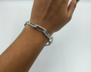 Pulsera cubana con diamantes de moissanita de corte redondo VVS para unisex, plata de ley 925, pulsera elegante para bodas y fiestas. - Product Image 2