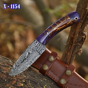 Cuchillo de Supervivencia y Caza de Acero de Damasco Hecho a Mano con Mango de Madera de Resina, Hoja de Punta Caída y Borde Recto, Grado Industrial ODM - Product Image 4