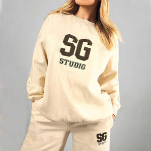 Sweat-shirts personnalisés en tissu doux avec patch en chenille, coupe décontractée, 100% coton, col rond, sweat-shirt oversize pour femmes - Product Image 4