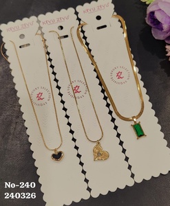 Collar con Colgante Minimalista de Acero Inoxidable Chapado en Oro para Mujer |   Elegante Collar de Cadena con Colgante de Piedra para Uso Diario, Moda al por Mayor - Product Image 2