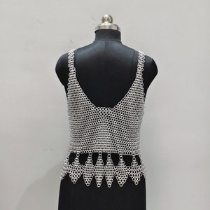 Top de malla de aluminio hecho a mano |   Camiseta sin mangas para festival rave |   Traje Ren Faire - Product Image 3