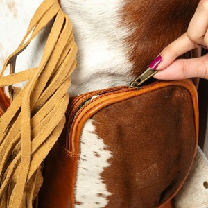 LW Sac à dos en cuir de vache véritable pour femmes, isolé style bohème rock portable, résistant à l'eau, sac à bandoulière national pour ordinateur portable - Product Image 6