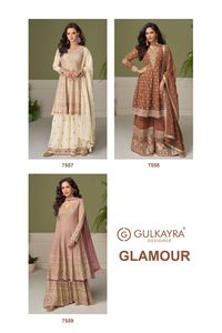 Nouvelle arrivée : Salwar Kameez en Georgette véritable, richement brodé avec des sequins et des cristaux Servoski, style pakistanais. - Product Image 5