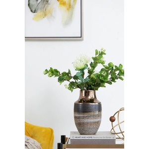 Jarrón de Bronce Hecho a Mano Contemporáneo con Diseño de Esmalte Rayado para Decoración del Hogar - Product Image 6