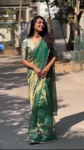 Sari Fendy Moderno con Blusa y Borde de Encaje para Mujer - Ideal para Bodas y Fiestas, Protección Solar, Secado Rápido - Product Image 5