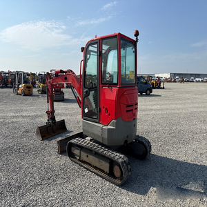 Miniexcavadora ECR25D Eficiente para Jardinería, Excavación y Proyectos de Construcción - Product Image 1