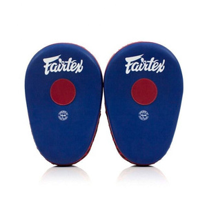 เป้าซ้อมมวย Fairtex สีแดงน้ำเงิน ทำจาก PU ทนทาน สำหรับฝึกซ้อมมวย คิกบ็อกซิ่ง และ MMA - Product Image 6