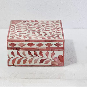 Caja de Joyería Decorativa Hecha a Mano con Diseño Marroquí de Flor de Amor con Incrustaciones de Hueso Ecológica, Decoración para Mesa del Hogar, Año Nuevo - Product Image 1