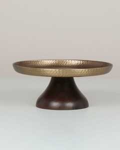 Support à gâteau moderne de luxe en métal, forme ronde avec texture artistique et base foncée pour une présentation élégante des desserts de boulangerie - Product Image 6