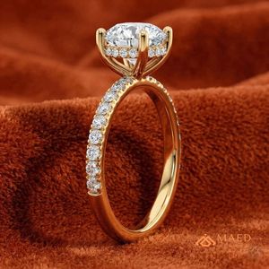 Anillo de Moissanita Solitario Chapado en Oro sobre Plata, Elegante Joyería de Compromiso y Aniversario para Mujer, Estilo NY, Regalo de Moda de Lujo - Product Image 2