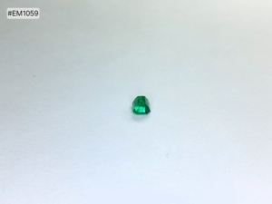Esmeralda Premium de Grado 3A de Zambia, Forma Octogonal, 0.78ct, Gema Suelta Genuina, Color Intenso, para Joyería Exclusiva - Product Image 3