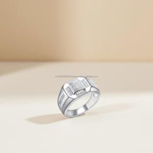 Bague de luxe en argent 925 avec diamant de laboratoire et motif moderne pour la vente en gros de bijoux - Product Image 1