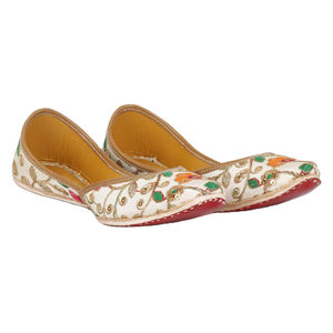 Sandalias Khussa Tradicionales Hechas a Mano para Mujer, Calzado Punjabi para Bodas y Novias - Product Image 1