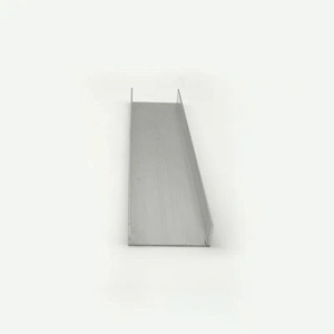 Profilé d'angle en aluminium extrudé série 6000, finition de surface lisse, pour applications structurelles et décoratives, découpe, soudage - Product Image 2