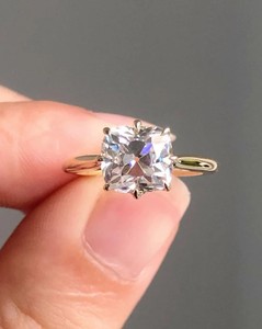 Anello Solitario con Moissanite Taglio Cuscino in <span class=keywords><strong>Argento</strong></span> Sterling 925, Anello di <span class=keywords><strong>Fidanzamento</strong></span> Classico, Anello Nuziale Minimalista, Gioielli da Sposa per Feste - Product Image 1