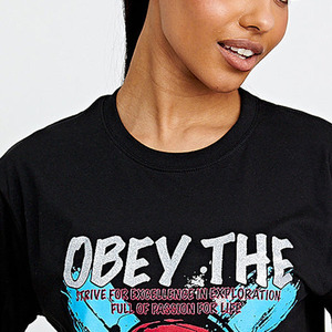 Camiseta Personalizada para Mujer, Estilo Casual, Poliéster/Algodón, Diseño Impreso DTG, Ropa Moderna para Mujer, Estilo Urbano - Product Image 3