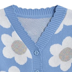 Cardigan en tricot bleu ciel pour bébé avec motif floral blanc, en coton doux, boutonné devant, pour nouveau-né, nourrisson et tout-petit - Product Image 4