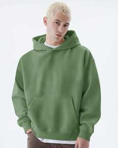 Survêtements personnalisés pour femmes, grammage lourd 500 GSM 350 GSM, en molleton polyester/coton, avec broderie, comprenant un sweat à capuche oversize et un short - Product Image 1