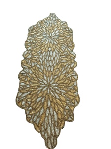 Caminos de Mesa Decorativos Bordados a Mano con Cuentas para Mesa Festiva, Camino de Mesa con Cuentas de Diseño Personalizado - Product Image 3