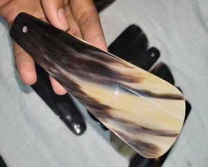 Chausse-pied en corne de buffle de qualité supérieure, fait main, naturel, durable, finition lisse, écologique, aide à la chaussure de luxe, design ergonomique, cadeau - Product Image 2