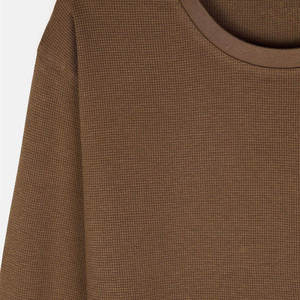 Camisa de punto gofrado transpirable con tejido de algodón suave para uso al aire libre y un estilo cómodo para el día a día - Product Image 5