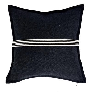Housse de coussin carrée moderne en coton et lin, couleur unie noir et blanc, réversible, fermeture à rabat, décoration d'intérieur, taie d'oreiller - Product Image 2