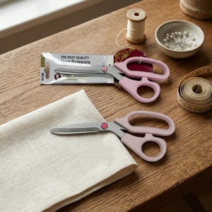 Ciseaux en tissu infusé de carbone Ever-Sharp : Précision de qualité militaire 2026 pour les grands couturiers - Product Image 1