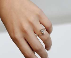 Bague de fiançailles en or jaune 14 carats avec diamant taille poire et bande torsadée unique, diamant de laboratoire, cadeau pour mariage, anniversaire ou promesse - Product Image 6