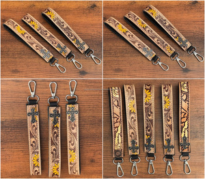 2025 tùy chỉnh tay công cụ Da Valet với kim loại concho Wristlet da <span class=keywords><strong>Key</strong></span> <span class=keywords><strong>holder</strong></span> Với vành đai vòng lặp clip cho <span class=keywords><strong>Key</strong></span> da Wristlet - Product Image 3