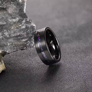 Anello Nuziale in Tungsteno Effetto Schiacciato Galaxy, Finitura Spazzolata Comfort Fit per Donna e Uomo, Interno Colorato Aurora, Gioielli all'Ingrosso - Product Image 5