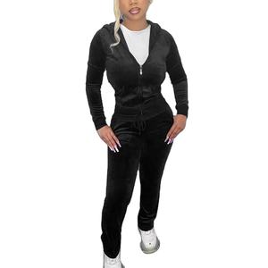 Ensembles de survêtement en velours velours deux pièces pour femmes coupe ajustée personnalisée Street 2 survêtements d'entraînement décontractés brodés survêtements solides - Product Image 1