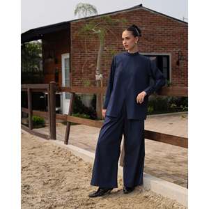 Pantalons et jupes pour femmes grandes tailles Amary - Product Image 1
