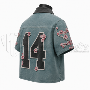 เสื้อโปโลผู้ชายปักลายดอกไม้ แขนสั้น สไตล์ลำลอง สตรีทแวร์ คอปกตัดสี ดีไซน์ลายดอกซากุระ - Product Image 5