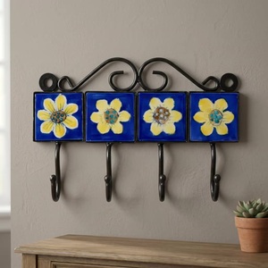 Juego de Ganchos de Pared Rústicos de Hierro Fundido con Azulejos de Cerámica Azules con Flores, 4 Ganchos para Almacenamiento de Ropa, Beads Art CIH 198 - Product Image 4