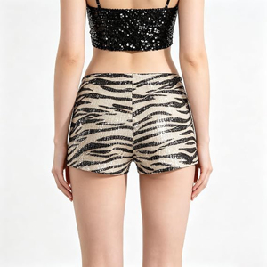 Shorts moulants personnalisés pour femme, à rayures zébrées scintillantes et sequins, taille haute, glamour, pour performance de danse et tenue de club, très tendance - Product Image 3