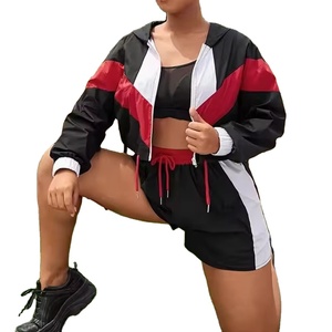 ชุดเซ็ต 2 ชิ้น แฟชั่นเสื้อแจ็คเก็ตกันลมแบบสั้นสำหรับผู้หญิง ชุดเสื้อครอปแขนยาวสีตัดกับกางเกงขาสั้น รุ่น 2026 - Product Image 4