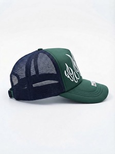 Gorra Trucker de Malla con Gráfico de Llama Verde, Panel Trasero Blanco, Visera Curva, Ajustable, Estampado Personalizado, Moda Urbana - Product Image 4