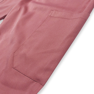 Ensemble d'uniformes médicaux pour femmes en gros – Tenues d'infirmière confortables extensibles dans les quatre sens avec étiquette personnalisée - Product Image 3