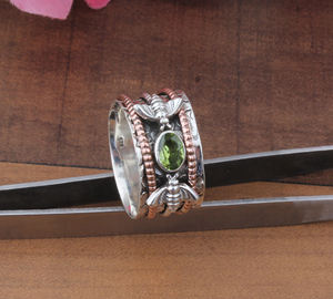 Bague en péridot vert naturel, argent sterling 925, bande perlée à pois, bijoux de fête classiques, bague en pierres précieuses pour femmes - Product Image 2