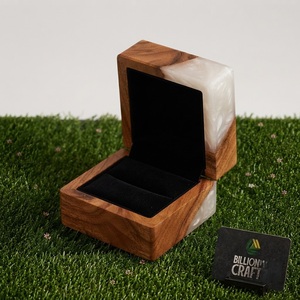 Caja de Anillos de Madera y Resina, Cuadrada, Moderna, Hecha a Mano, para Guardar Joyas, Marca Billion Of Crafts - Product Image 3