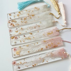 Marque-page en résine époxy personnalisé, élégant, résistant à l'eau, couleurs mélangées, découpe et impression, porte-page de livre personnalisé - Product Image 3