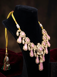 Ensemble de collier en pierre rose de luxe plaqué or avec zircone cubique, bijoux de mariage pour femmes avec boucles d'oreilles assorties - Product Image 4