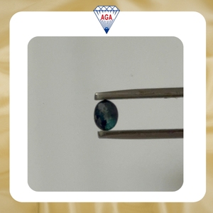 Alexandrite à changement de couleur naturel, taille ovale, 0,42 ct, certifiée IGI, pierre précieuse brute non traitée, vert à rouge, qualité AAAA, pierre précieuse fine - Product Image 2
