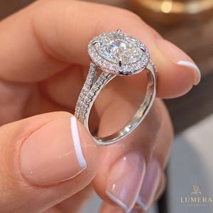 Bague de fiançailles élégante en diamant de laboratoire taille ovale, or 9K 10K 14K 18K, bijoux fins personnalisés pour femmes - Product Image 1