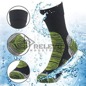 Calcetines Deportivos Antideslizantes para Hombre, Calcetines de Entrenamiento Transpirables y Ecológicos para Fútbol y Baloncesto, Alta Calidad a Precio Económico - Product Image 2